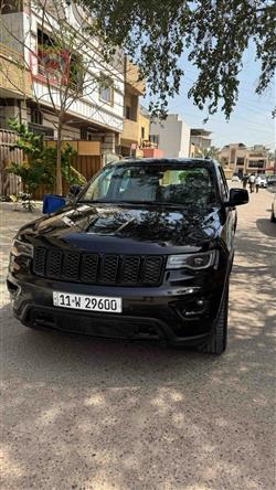 جیپ گراند شیرۆکی